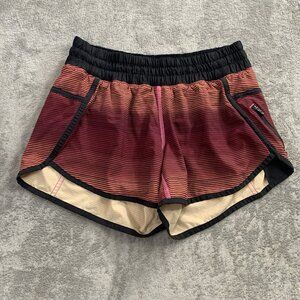 Lululemon Tracker Short III Womens 6 Simply Radiant Pink Workout Gym Athleisure